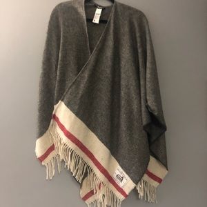 Roots Cabin Kimono